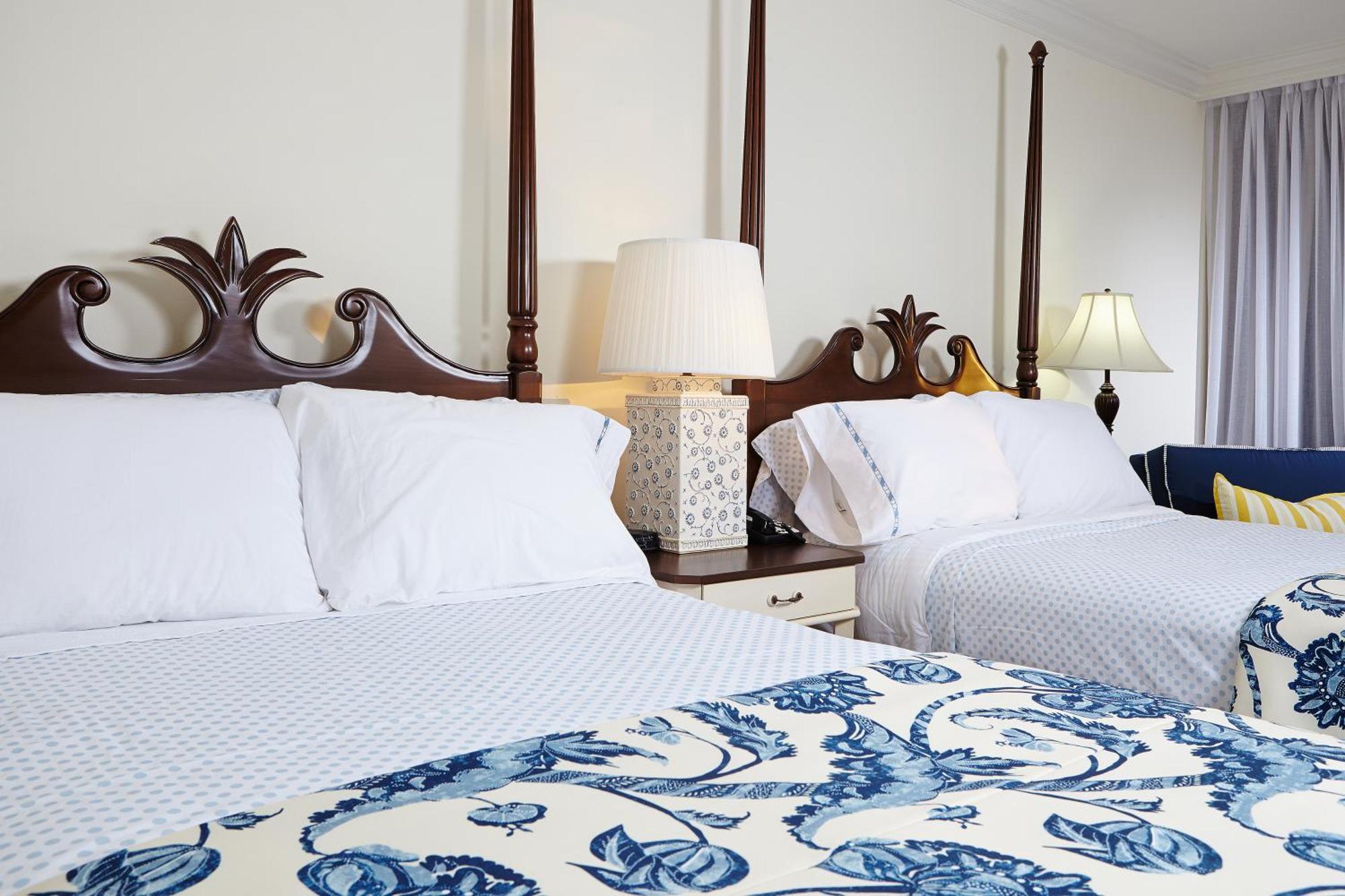 Deluxe Double/Double Room Lake view with Balcony,559406931:JPEG