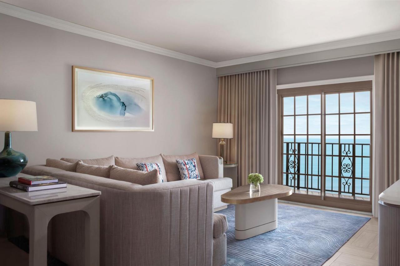 Ocean Front Suite,1552916125:JPEG