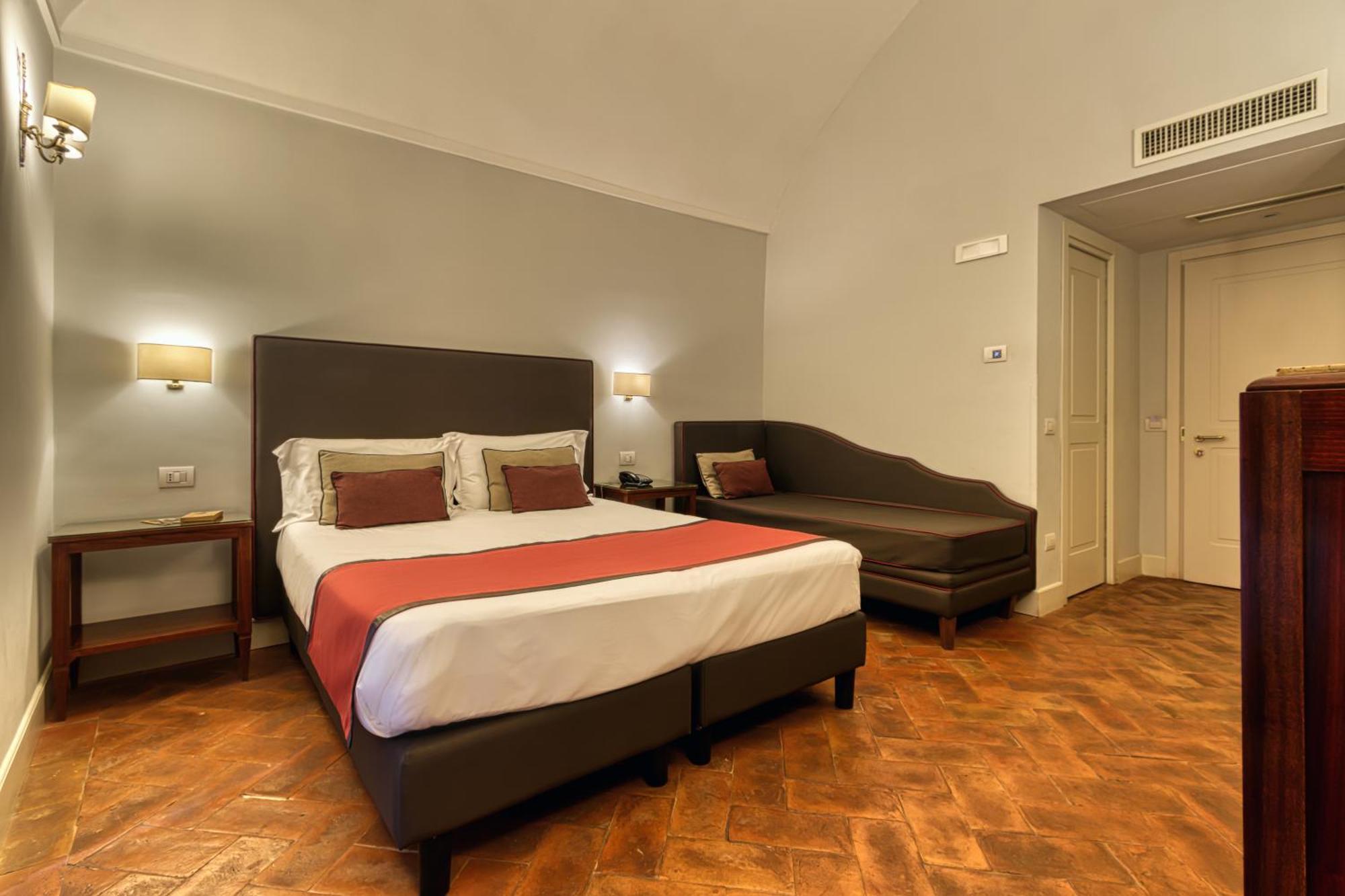 Triple Comfort Room,1433478079:JPEG