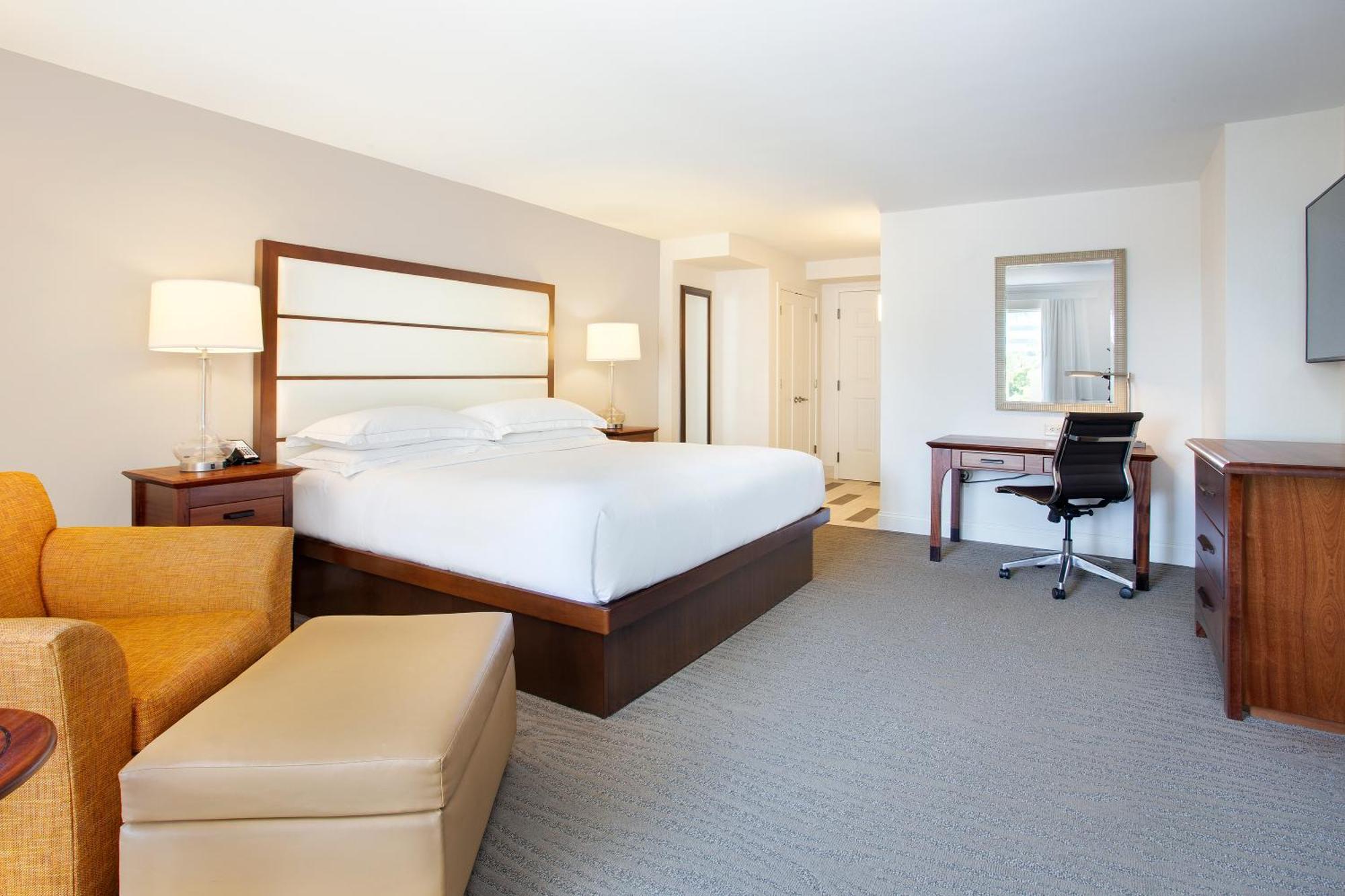One-Bedroom Suite,1538603950:JPEG