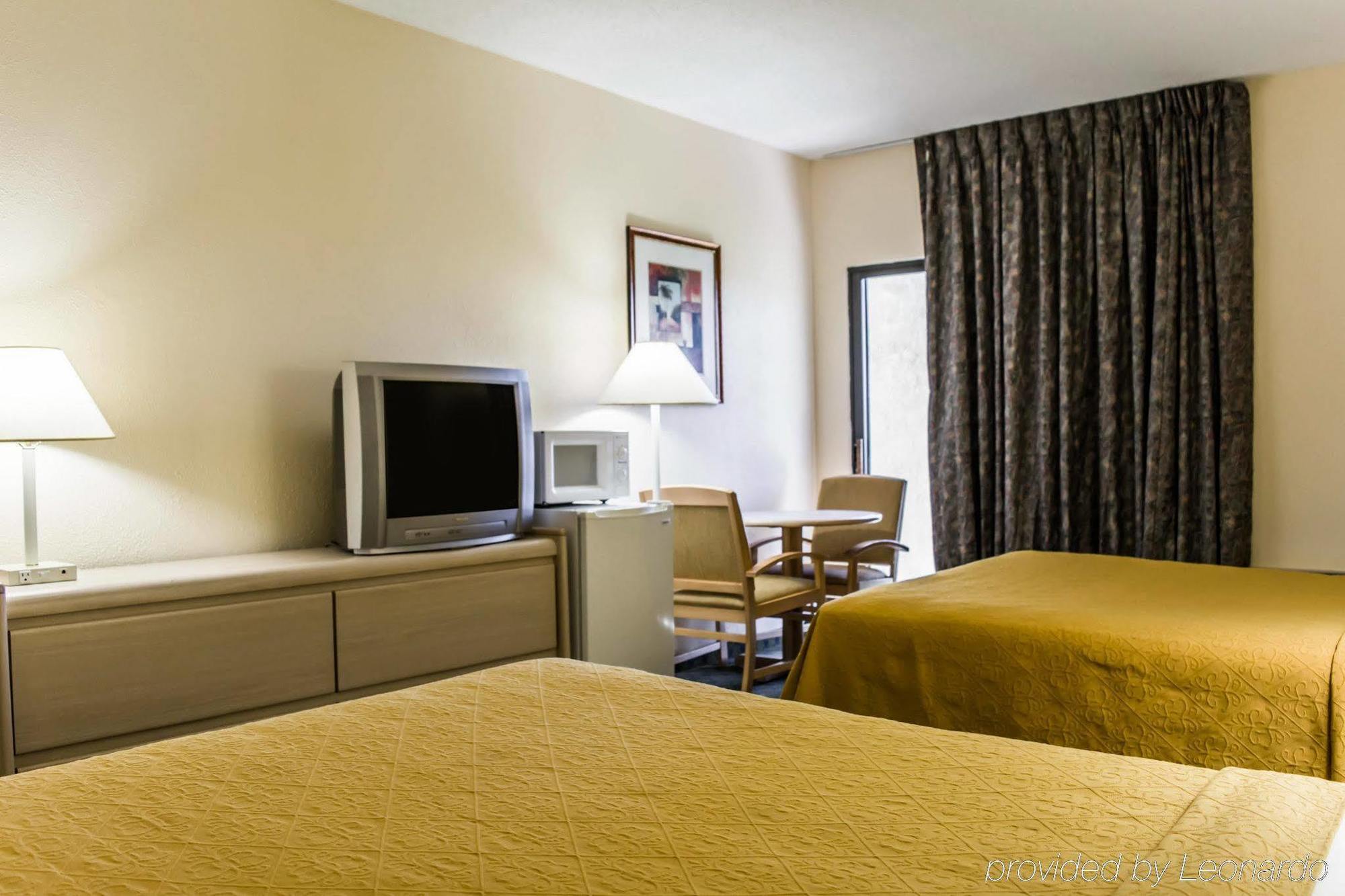 Standard Queen Room Two Queen Beds